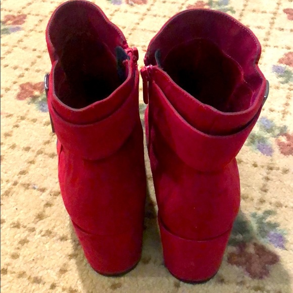 Boots - Picture 3 of 3